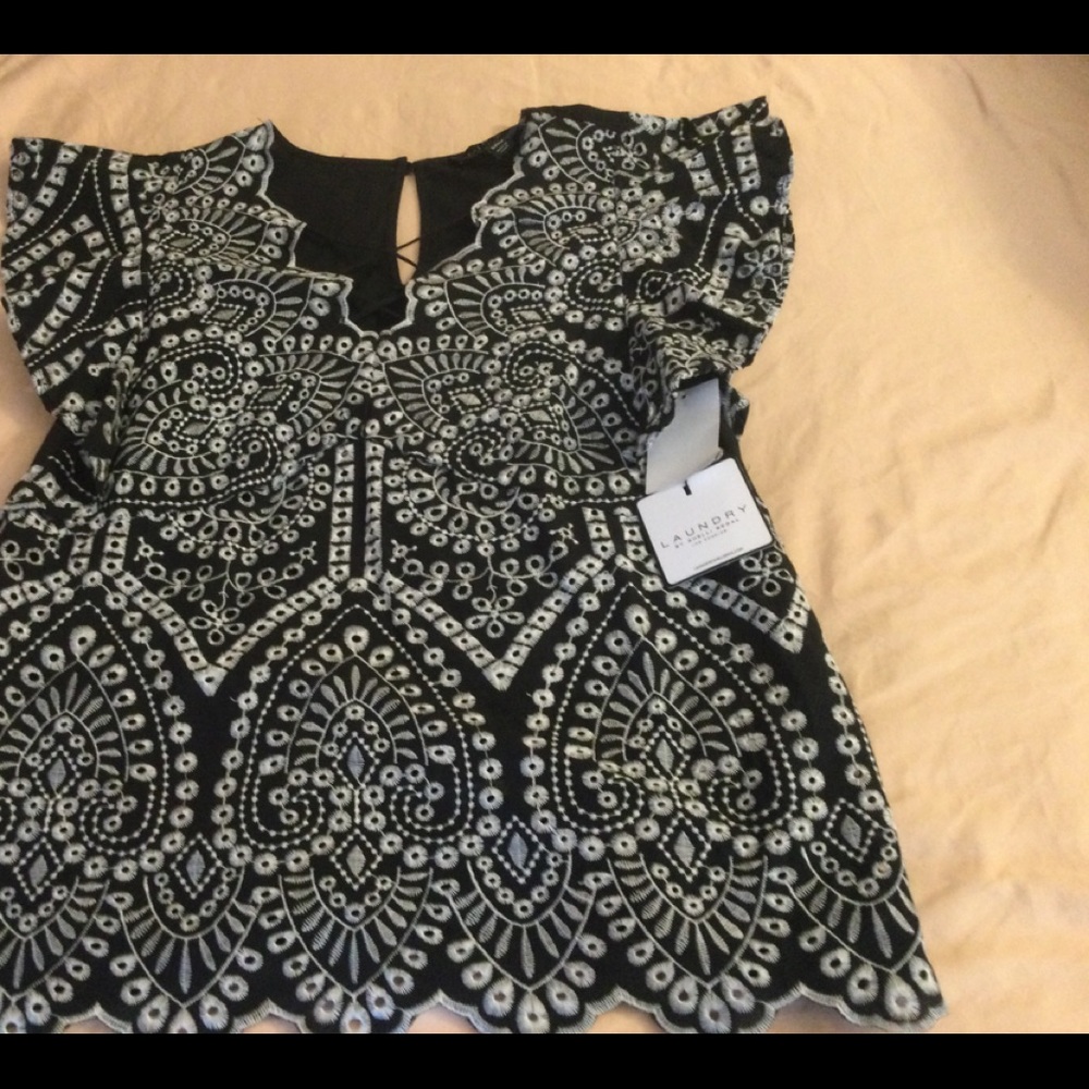 NWT Laundry Black and White Summer Top